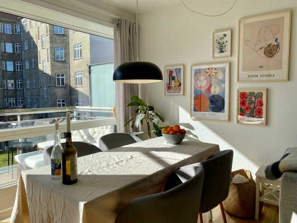 Centrally located 86m2 apartment with a sun-soaked, south-facing balcony, spacio Copenhagen, Denmark Bright and spacious apartment close to city center Entire rental unit vacation rental 571623928792040612