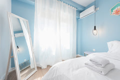This fully renovated ( February 2019) and full equipments 50 s.q.m modern, cosy  Athens, Greece 3 mins walking from Acropolis Entire rental unit vacation rental 32797246