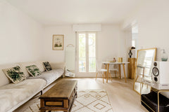 Hello! Welcome to my home :). A *very* quiet apartment in the center of the Mara Paris, France Quiet Flat in Central Paris Le Marais Entire rental unit vacation rental 20826006