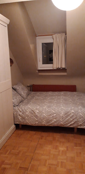 Chambre privée dans villa avec parking et proximité immediate bruxelles acces au  Chambre privée dans villa avec accès aisé Brussels Private room in home vacation rental 38740522