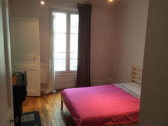 Chambre chez l'habitantypiquement parisienne dans un 3 pièces de 55 m2 en plein  Paris, France Private Room - Batignolles 17e Private room in rental unit vacation rental 11090961