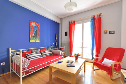 A quiet apartment in the Heart of Athens - with the subway just 30 sec away :)<b Athens, Greece 30sec to Metro,Central Location! Entire rental unit vacation rental 2612931
