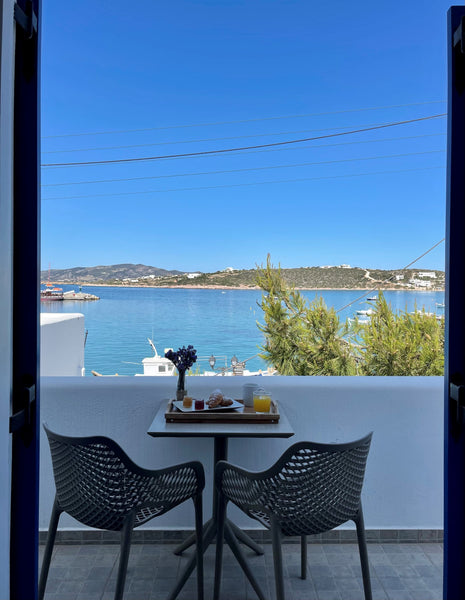 Enjoy your holidays at our seafront Cycladic style apartments, with a wonderful   MADON-Cycladic style apartment 4 Private room in vacation home vacation rental 656333180011391956