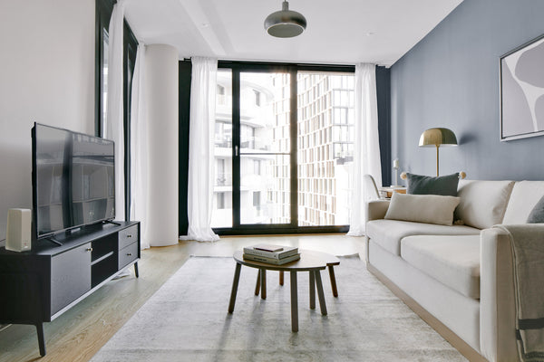 Show up and start living from day one in Vienna with this charming one-bedroom B Vienna, Austria Favoriten 1BR w/ Gym & Lounge, nr Hauptbahnhof Entire rental unit vacation rental 548937603896751549