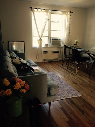 20mn from the City(LIRR)<br />Quite Area, spacious and cute apartment New York, NY Rental unit in Queens · 1 bedroom · 2 beds · 1 bath Entire rental unit vacation rental 11242469