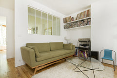 Quiet and sunny apartment at the heart of Montmartre. Two rooms (queen size bed, Paris, France Beautiful flat in Montmartre Entire rental unit vacation rental 6631260