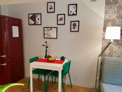 Completely new one bedroom apartment located in a wonderful neighborhood of Vino Prague, Czechia Amazing new 1 bedroom apt. in Prague centre Entire rental unit vacation rental 33543545