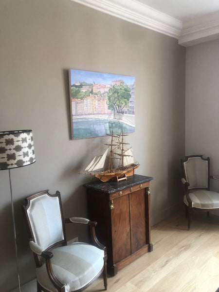 A la Croix Rousse, idéalement situé, place Tabareau, au 4è étage avec asc.<br /> Lyon, France Lyon Croix Rousse appartement entièrement rénové Entire condo vacation rental 49740033