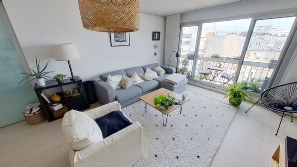 <b>The space</b><br />Completely refurbished flat. <br /><br />This 82m2 apartme Paris, France Modern and quiet apartment w/balcony Entire rental unit vacation rental 11238049