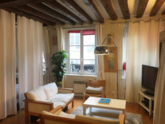 Appartement cosy et bien équipé dans l'ultra centre parisien situé à proximité d Paris, France Cocon au cachet inimitable au cœur du vieux Paris. Entire rental unit vacation rental 21216945