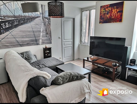 Appartement F2 de 42 M2  dans une rue calme proche du tram, quai des marques , c Bordeaux, France Appart F2 42 M2 calme garage Entire rental unit vacation rental 630761046013951665