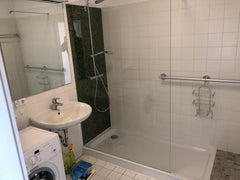 Gönn dir eine Pause und entspann dich in dieser friedlichen Oase.<br /><br /><b> Vienna, Austria A Room in a Apartment Private room in rental unit vacation rental 674636814921455089