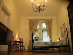 <b>The space</b><br />for detailed info see http://jeruzalemska.wordpress.com/ <  Enjoy/relax/hide Old Town Prague Entire rental unit vacation rental 3884