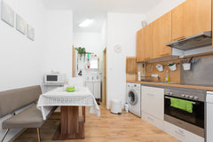 Isolated entrance, Central, quite Apartment, fulled furnitured,indoor garage for Vienna, Austria Vienna Pauline's Apartment contactless check-in Entire rental unit vacation rental 29867507