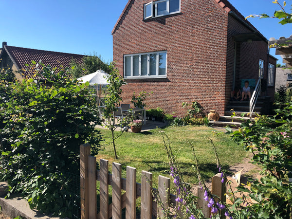 Huset har en fantastisk beliggenhed; for enden af en hyggelig, lukket villavej o Copenhagen, Denmark Dejlig villa - perfekt til den store familie! Entire home vacation rental 41833210