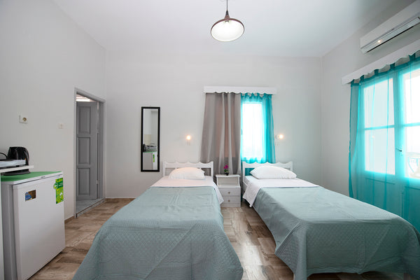 We welcome you in the Twin Shades Studios. Decorated with light blue and light g Greece Twin Shades Studios - Light Green Sea View Entire home vacation rental 45049708