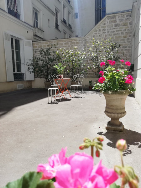 Notre appartement calme sur cour, le quartier est très agréable, dynamique et sé Paris, France Chambre confortable chez l'habitant Private room in rental unit vacation rental 22831979