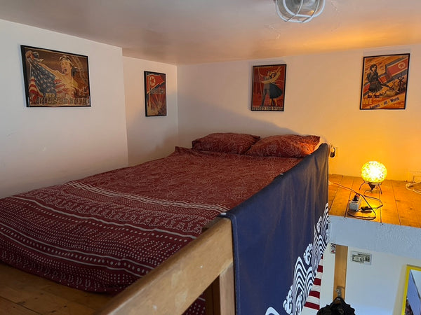 This peaceful and centrally-located place has a cozy mezzanine with a Japanese o  Budget friendly mezzanine, quiet but central place Shared room in rental unit vacation rental 700562797334718391