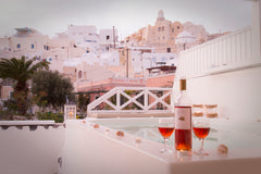 Castle View Suite with Private Balcony and Jacuzziis located in Emporio, Santori  Castle View Suite with Private Balcony and Jacuzzi Cycladic home vacation rental 40791080