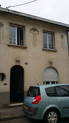 La chambre est dans notre maison familiale, dans un quartier d'échoppes (maisons Bordeaux, France Jolie chambre à l'ancienne dans maison art déco Private room in townhouse vacation rental 36829663