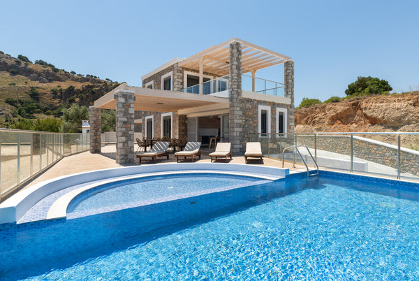Lindos Summer Memories Villas<br /><br />Located in the middle of the eastern co Rhodes, Greece Two stone built villas for 8 pax with private pool Entire villa vacation rental 36695010