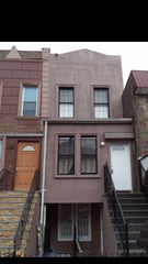   Home in Brooklyn · 1 bedroom · 1 bed · 1 shared bath Shared room in home vacation rental 37655371