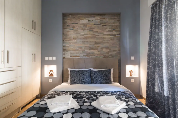Fully renovated & equipped for the demands of contemporary guests, 2-bedroom fla Athens, Greece Dreamstays under Parthenon's shadow Entire condo vacation rental 599237309457500308