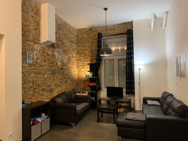 Bonjour, <br />Je vous propose un appartement en plein centre de Lyon, à 200 mèt  Bel appartement, 200m de Perrache, pour 4-6 pers Entire rental unit vacation rental 53485963