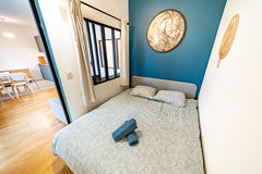 Découvrez ce charmant appartement rénové situé au cœur du 2e arrondissement de L Lyon, France Appartement 6 pers avec balcon-Perrache Bellecour Entire rental unit vacation rental 765778593623104487