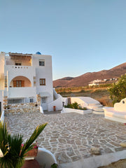 Traditional and cosy one double-bed apartment, ideal for 2 persons. Magnificent   One bed apartment in Mikri Vigla, Naxos. Entire condo vacation rental 13909585