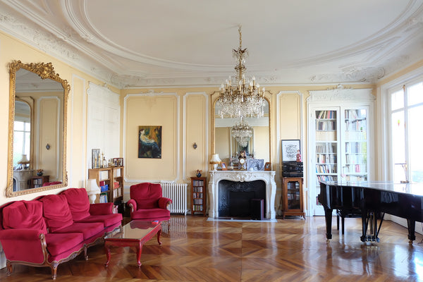 Beautiful 6 rooms apartment with wooden floors, mouldings, fireplaces and a big  Paris, France Beautiful XIX c. Style Apartment Entire rental unit vacation rental 348747