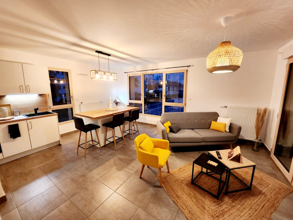 Profitez d'un logement élégant et central dans le secteur très recherché de la P Roanne, France Lyon Part-Dieu superbe appartement 2 chambres Entire rental unit vacation rental 750794886331071494