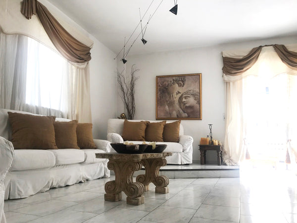 Gaia is a spacious and luminous apartment which consists of 3 bedrooms (sleeps u Vari, Greece Gaia, Luxury Apt next to the sea & the city center Entire rental unit vacation rental 19932618