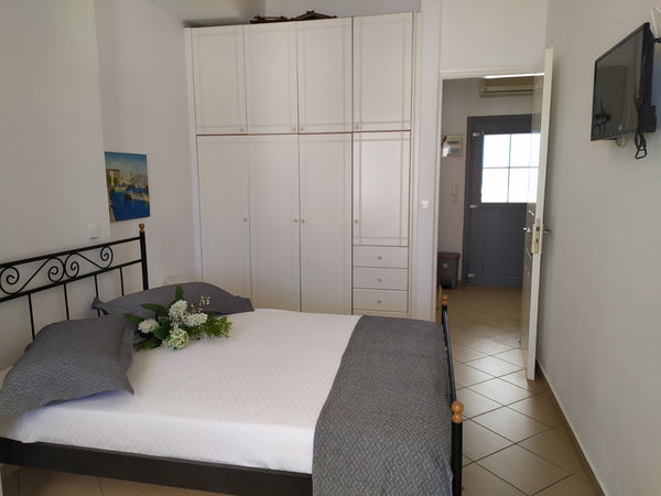 Traditional apartment of 45 sq.m. at the first floor, very close to the municipa Greece Christy's Sunny Apartment Entire rental unit vacation rental 25021830