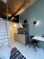 Studio refait à neuf et indépendant, idéalement placé dans les pentes de la croi  Studio indépendant climatisé : le petit soyeux Private room in bed and breakfast vacation rental 52611329