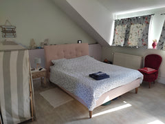Chouette studio équipé et bien situé. Au dernier étage d'une maison familiale.<b Auderghem, Belgium Studio au dernier étage d'une maison familiale Entire home vacation rental 646476574465250939