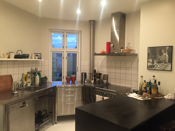 Lækker børnevenlig lejlighed i hjertet af Vesterbro. 2 stuer, køkken og sovevære  Børnevenlig lejlighed på Vesterbro Entire rental unit vacation rental 14584747