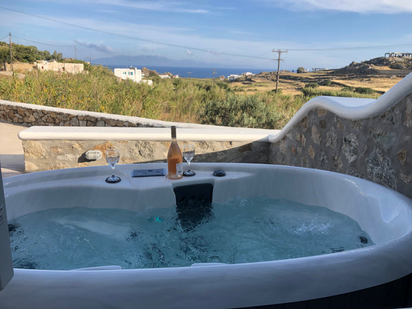 Stylish yet sensible, the Deluxe Suite is the practical choice for couples or so Greece Abelos Mykonos New Suite with Outdoor Jacuzzi Room in boutique hotel vacation rental 28214418