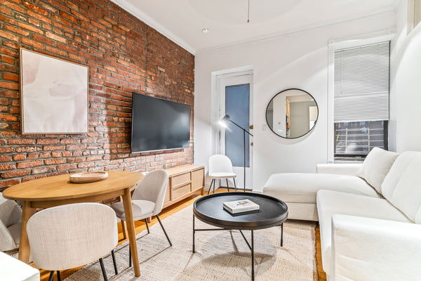 Cute and modern apartment at Kips Bay. Don't look further if you need quick acce New York, NY Rental unit in New York · ★4.80 · 3 bedrooms · 3 beds · 2 baths Entire rental unit vacation rental 1029187830147220667