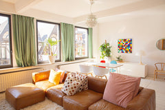 Lovely 1-bedroom apartment situated in the best neighborhood of fabulous Antwerp Antwerp, Belgium Vintage-design apartment in the best area in town Entire rental unit vacation rental 44006807