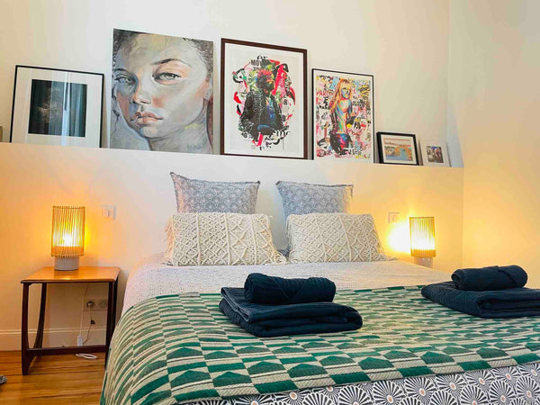 À quelques pas de la gare Saint-Jean de Bordeaux, dans une rue calme, découvrez  Bordeaux, France L’Atypique à 2min de la Gare - Coup de cœur 🧡🐅 Entire rental unit vacation rental 50871790