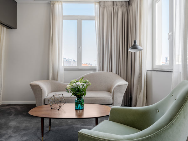 Double beds, modern shower & bathtub, a spacious room (46 sqm), what more can yo Brussels, Belgium numa | Deluxe Room with AC in Central Brussels Entire rental unit vacation rental 675243243656076932