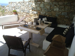 Hola; Mi pequeña casa tiene 40m2 y esta dividida en un living room con cocina eq  Casa acogedora cerca de mikonos ciudad. Cycladic home vacation rental 43846616