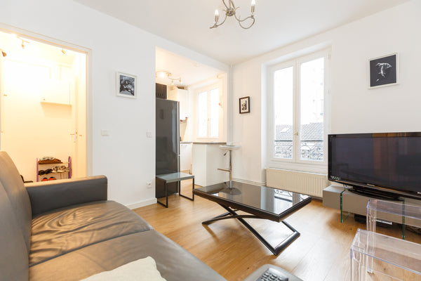Nice, little and renovated apartment on the 1st floor. There is one bedroom with Paris, France Little flat near Eiffel tower! Entire rental unit vacation rental 3199300
