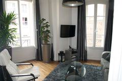 Appartement de 42 mètres carré, très lumineux, avec un salon comportant deux gra Paris, France Lumineux appmt 10 min de Châtelet Entire rental unit vacation rental 7079209