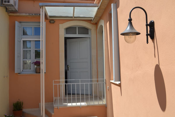 Located in one of the most picturesque streets of the old town of Rethymno and h  Amalia apartment_Old town_Two room apartment Entire rental unit vacation rental 549852782592305019