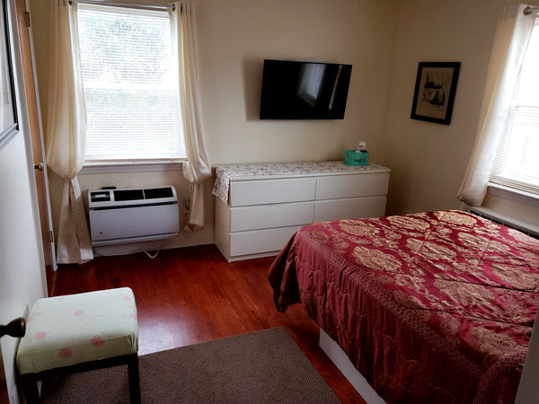 This  comfortable room is part of a specious two level apartment where the numbe New York, NY Home in The Bronx · ★5.0 · 1 bedroom · 1.5 baths Private room in home vacation rental 750505282907380667