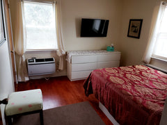 This  comfortable room is part of a specious two level apartment where the numbe New York, NY Home in The Bronx · ★5.0 · 1 bedroom · 1.5 baths Private room in home vacation rental 750505282907380667