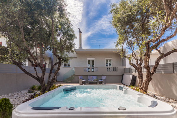 Gouves Family Apartment with Jacuzzi is built 950 metres from the sandy beach of Greece Gouves Family Apartment with Jacuzzi Entire rental unit vacation rental 606842662240379602