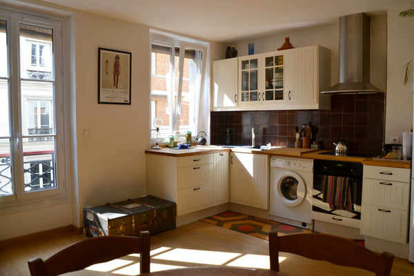 I rent my beautiful  50 square meters appartment with 2 bedrooms, located in the Montreuil, France Beautiful appartment in Paris Entire rental unit vacation rental 3223865